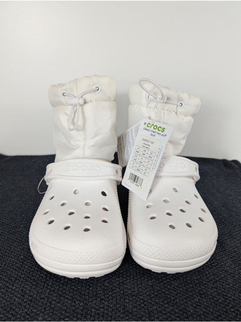 Crocs Classic Lined Neo Puff Boot White Women's Size 5 Winter Footwear
